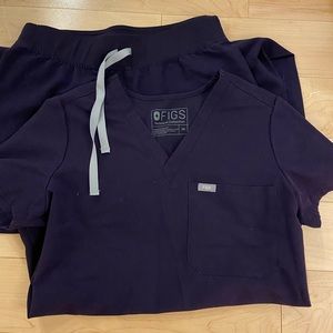 XS limited edition purple Figs scrubs